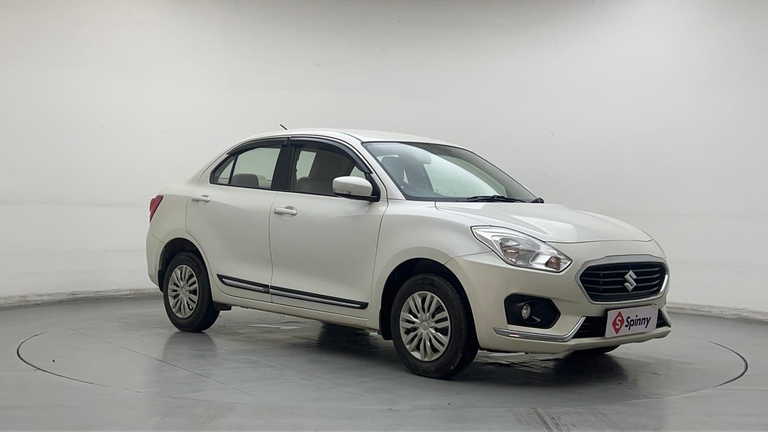 Used 2019 Maruti Suzuki Dzire VXi Petrol Manual exterior RIGHT FRONT CORNER VIEW