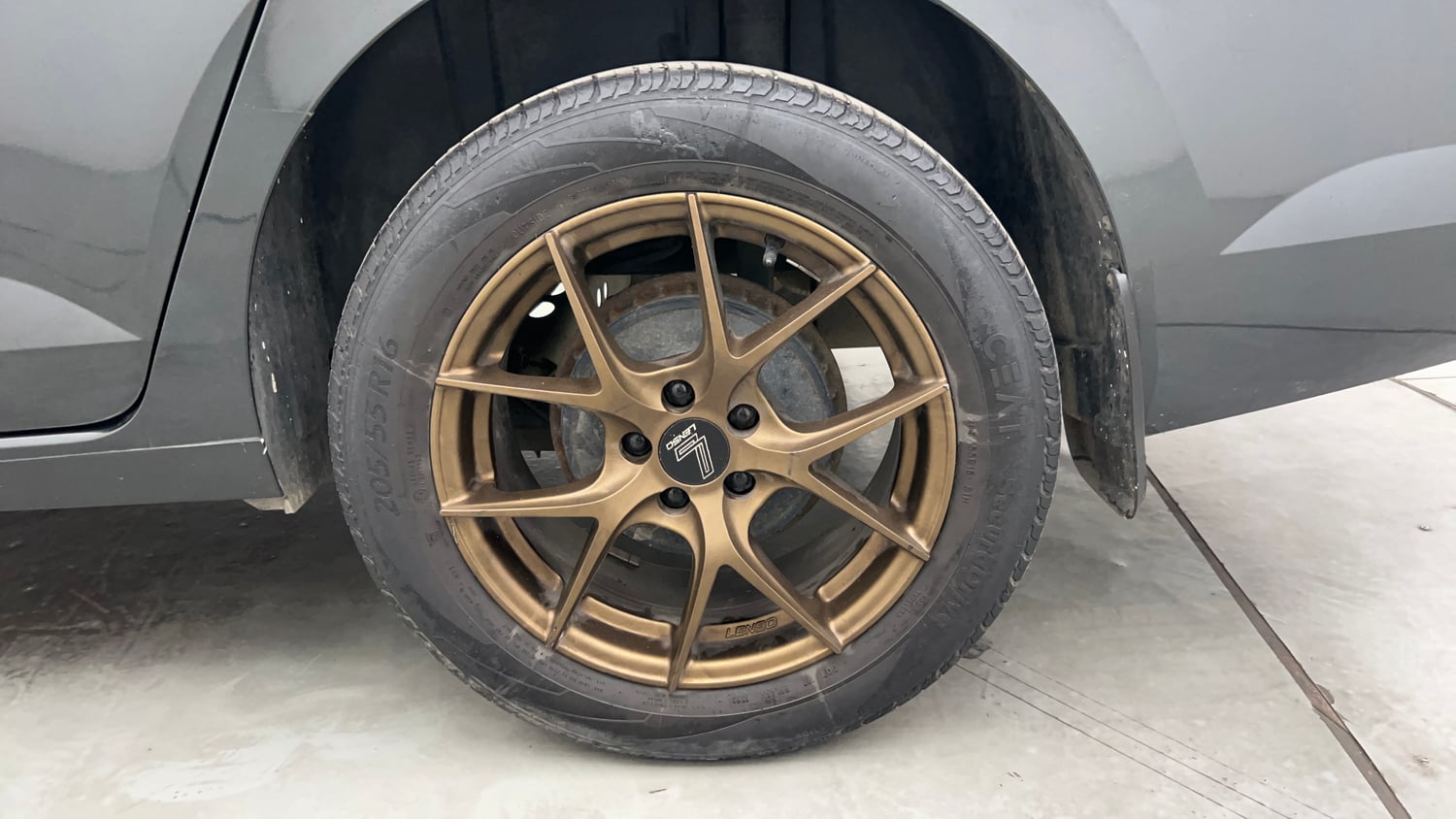 Used 2022 Skoda Slavia Style 1.0L TSI MT Petrol Manual tyres LEFT REAR TYRE RIM VIEW