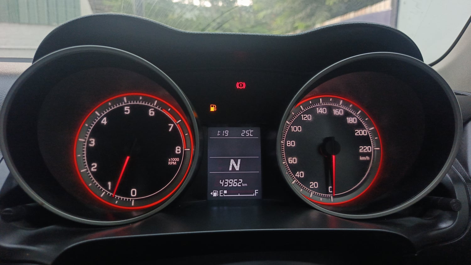 Used 2022 Maruti Suzuki Swift VXi AMT Petrol Automatic interior CLUSTERMETER VIEW