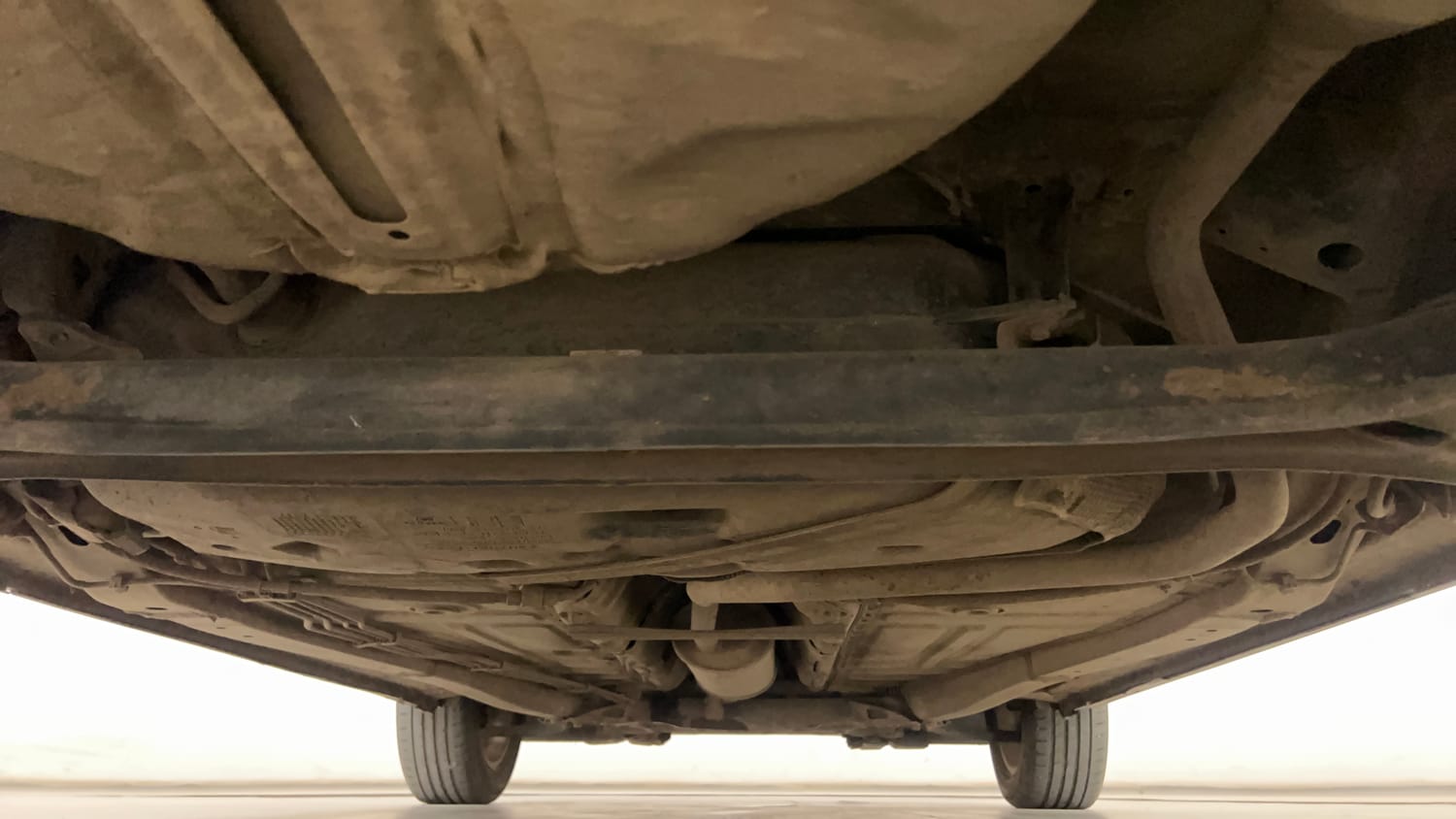 Used 2017 Maruti Suzuki Baleno Zeta 1.2 Petrol Manual extra REAR UNDERBODY VIEW (TAKEN FROM REAR)