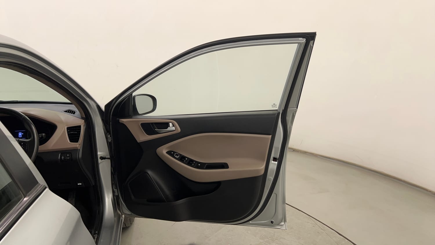 Used 2019 Hyundai Elite i20 Asta 1.2 (O) Petrol Manual interior RIGHT FRONT DOOR OPEN VIEW