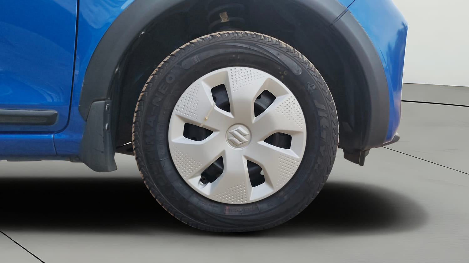 Used 2023 Maruti Suzuki Alto K10 VXi AGS Petrol Automatic tyres RIGHT FRONT TYRE RIM VIEW