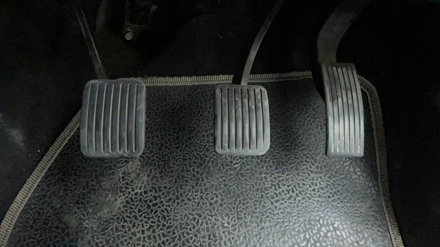 Used 2018 Hyundai Grand i10 Magna 1.2 Kappa VTVT Petrol Manual interior PEDALS VIEW