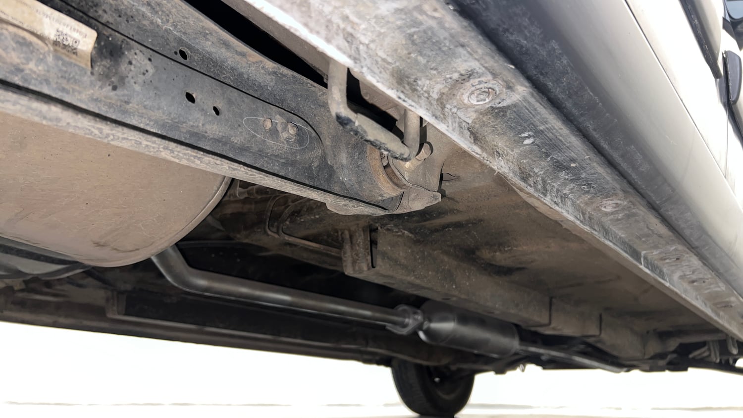 Used 2017 Maruti Suzuki Wagon R 1.0 VXI AMT Petrol Automatic extra REAR RIGHT UNDERBODY VIEW