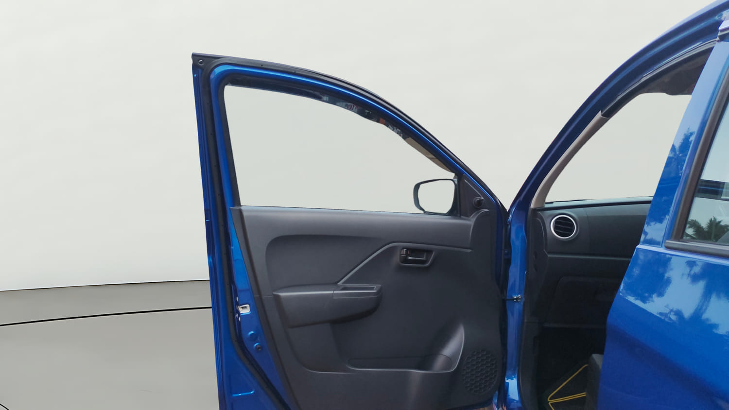 Used 2023 Maruti Suzuki Alto K10 VXi AGS Petrol Automatic interior LEFT FRONT DOOR OPEN VIEW