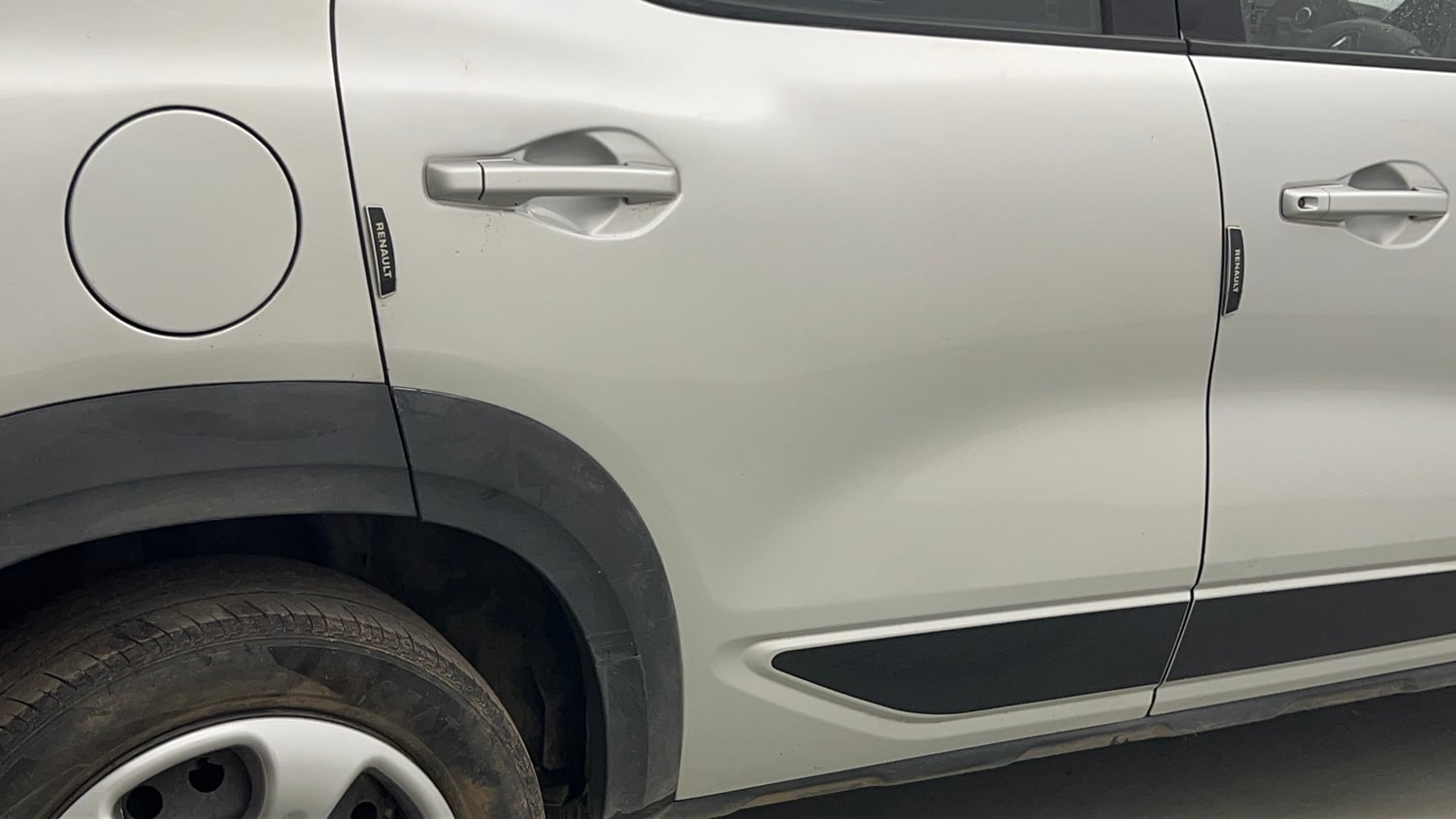 Used 2021 Renault Kiger RXL MT Petrol Manual dents MINOR SCRATCH