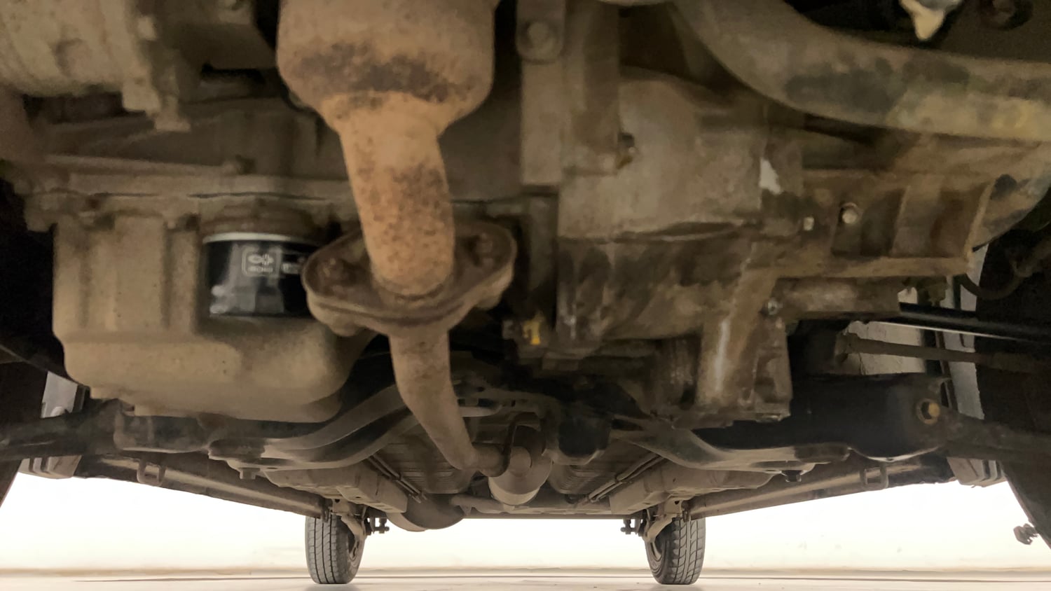 Used 2012 Maruti Suzuki Wagon R LXi Petrol Manual extra FRONT LEFT UNDERBODY VIEW