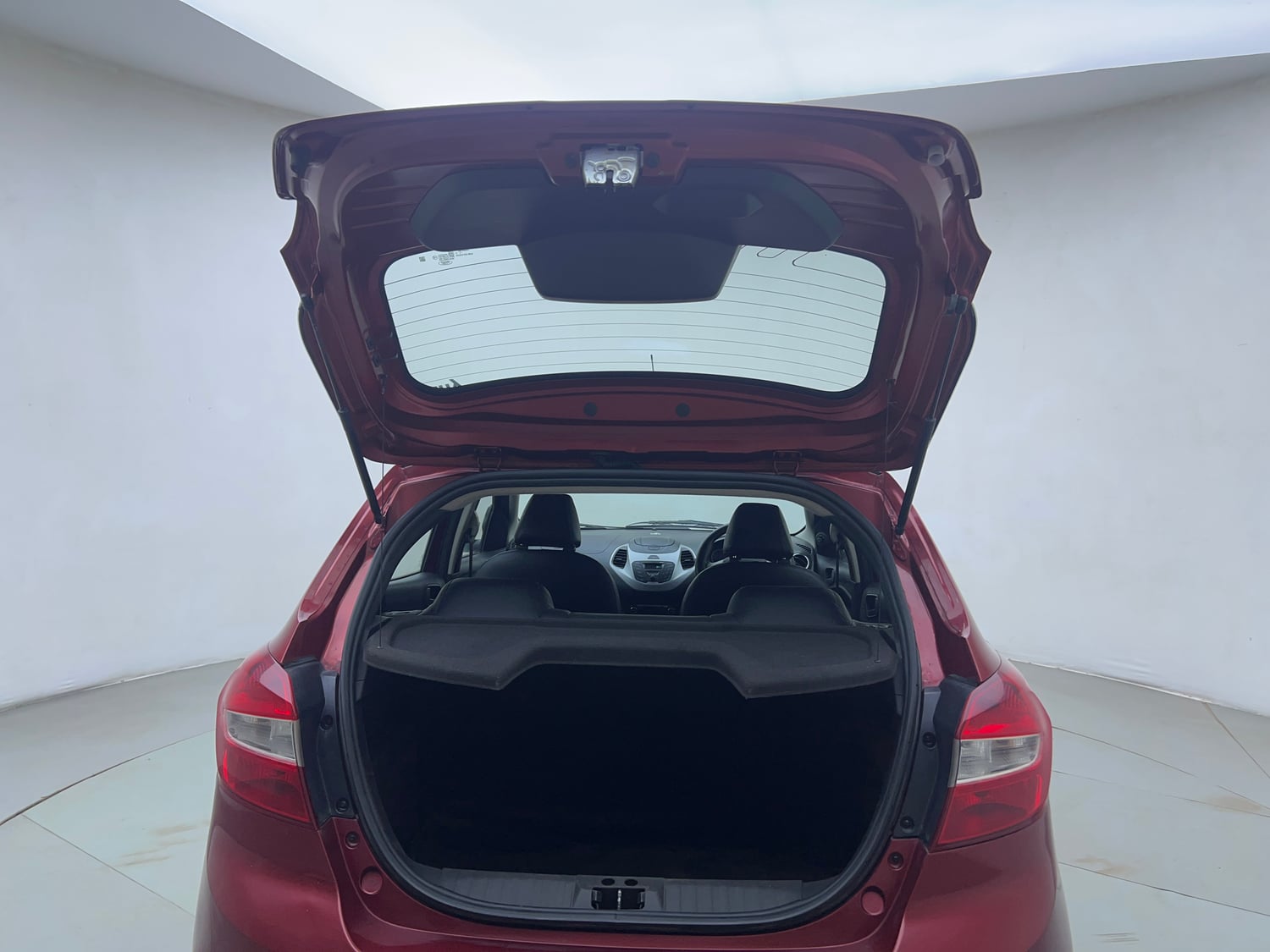 Used 2015 Ford Figo Titanium1.5 TDCi Diesel Manual interior DICKY DOOR OPEN VIEW