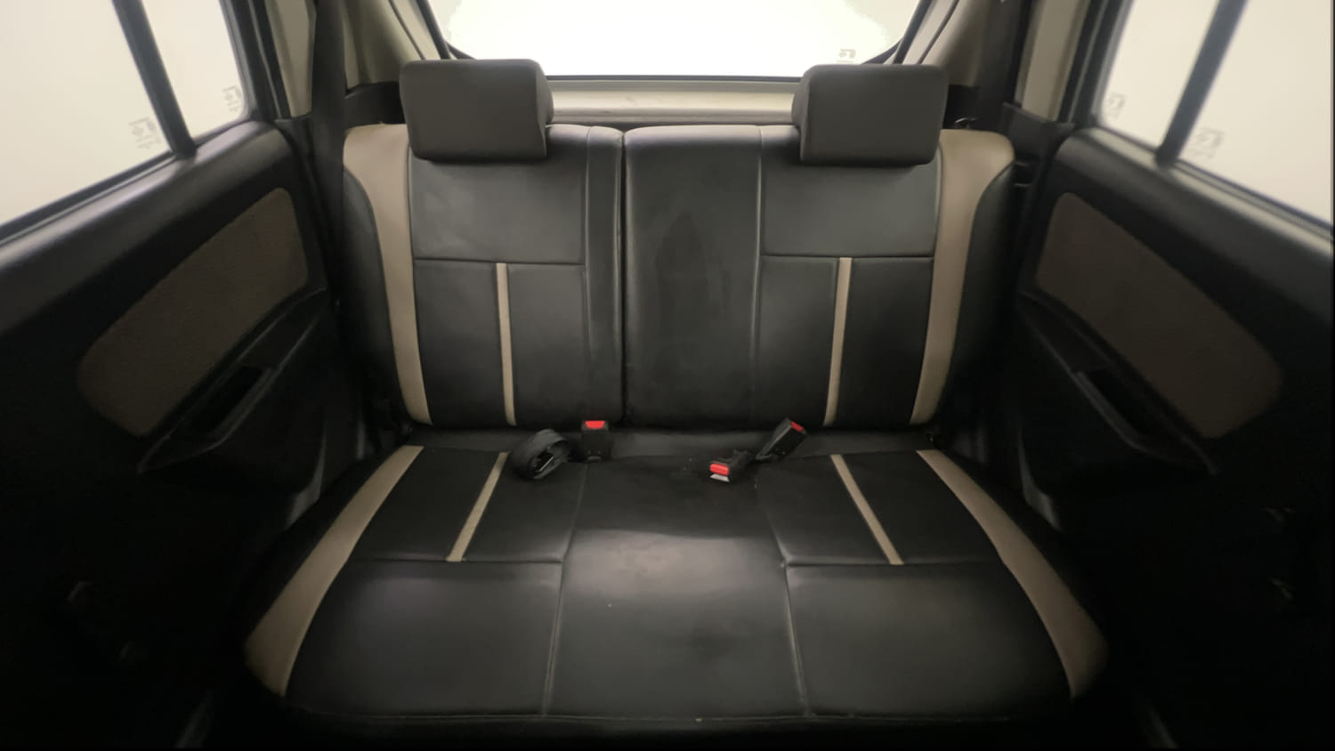 Used 2014 Maruti Suzuki Wagon R LXI CNG Cng Manual interior REAR SEAT CONDITION VIEW