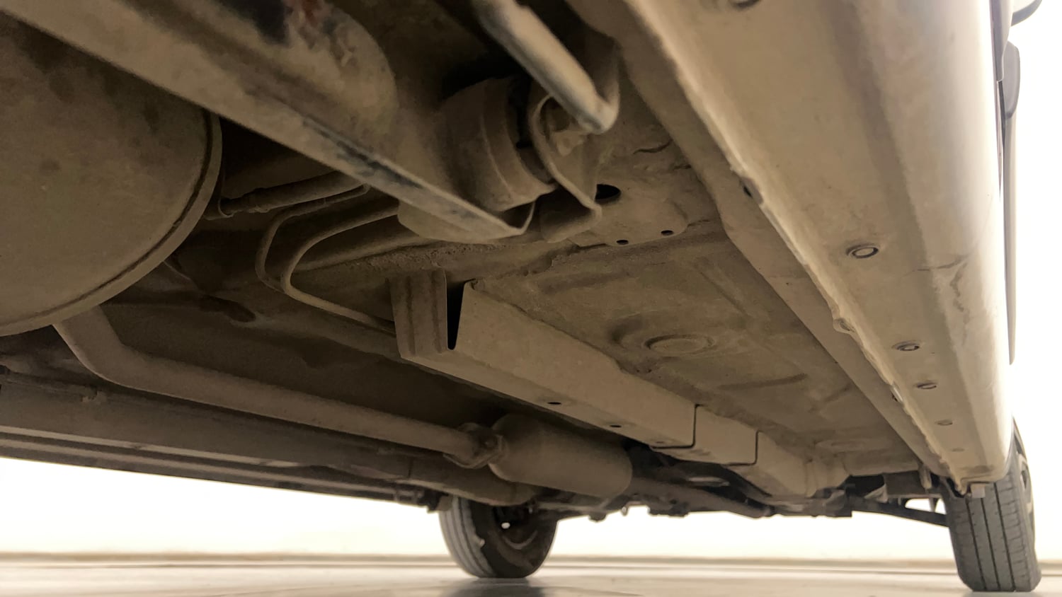 Used 2012 Maruti Suzuki Wagon R LXi Petrol Manual extra REAR RIGHT UNDERBODY VIEW