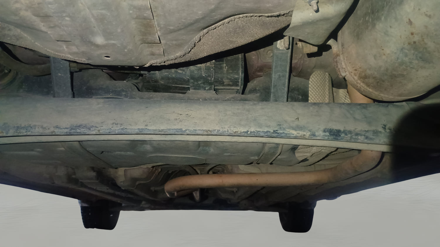 Used 2018 Hyundai Elite i20 Sportz 1.2 Petrol Manual extra REAR UNDERBODY VIEW (TAKEN FROM REAR)