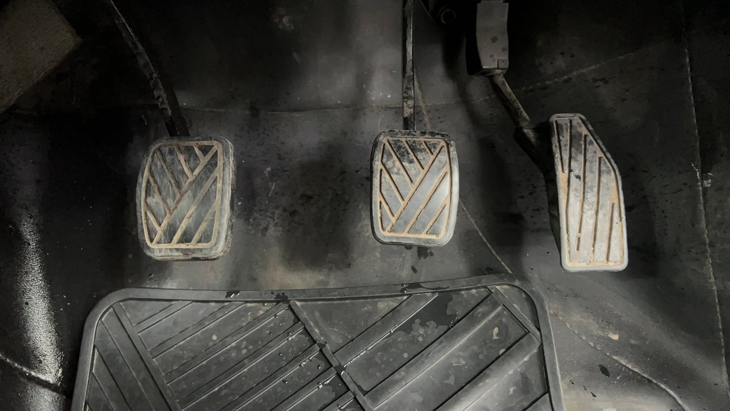 Used 2019 Maruti Suzuki Baleno Delta Petrol Manual interior PEDALS VIEW