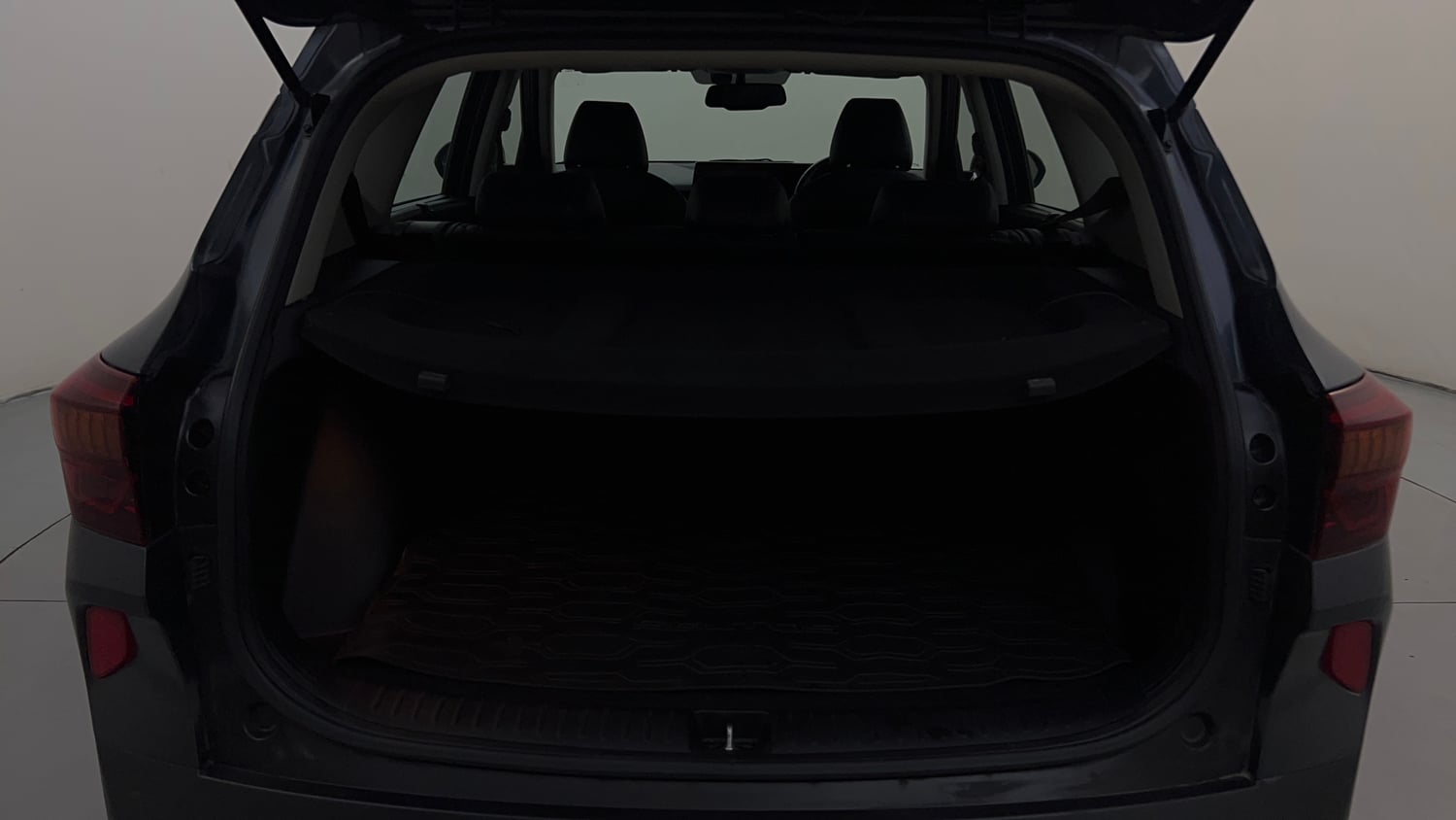 Used 2021 Kia Seltos X Line 1.5 Diesel AT Diesel Automatic interior DICKY INSIDE VIEW