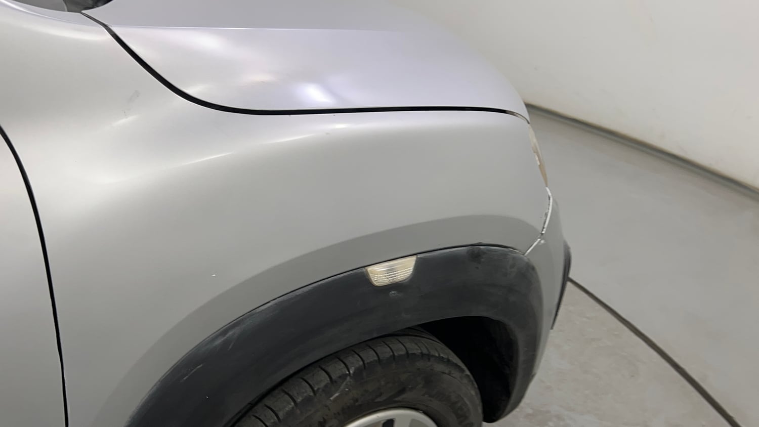 Used 2016 Renault Kwid RXT Petrol Manual dents MINOR DENT