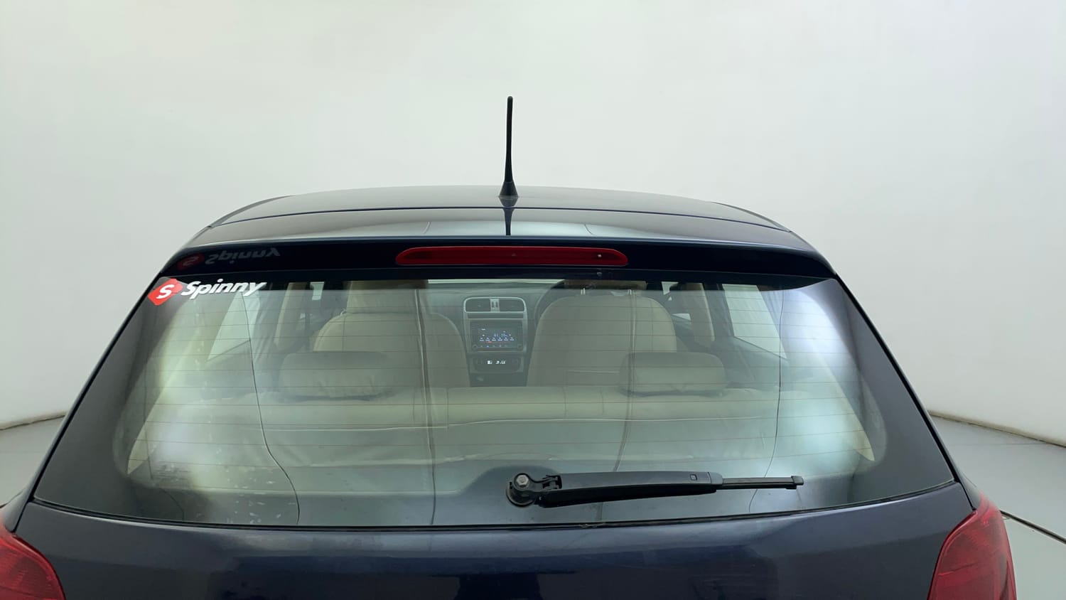 Used 2014 Volkswagen Polo Highline1.2L (P) Petrol Manual exterior BACK WINDSHIELD VIEW