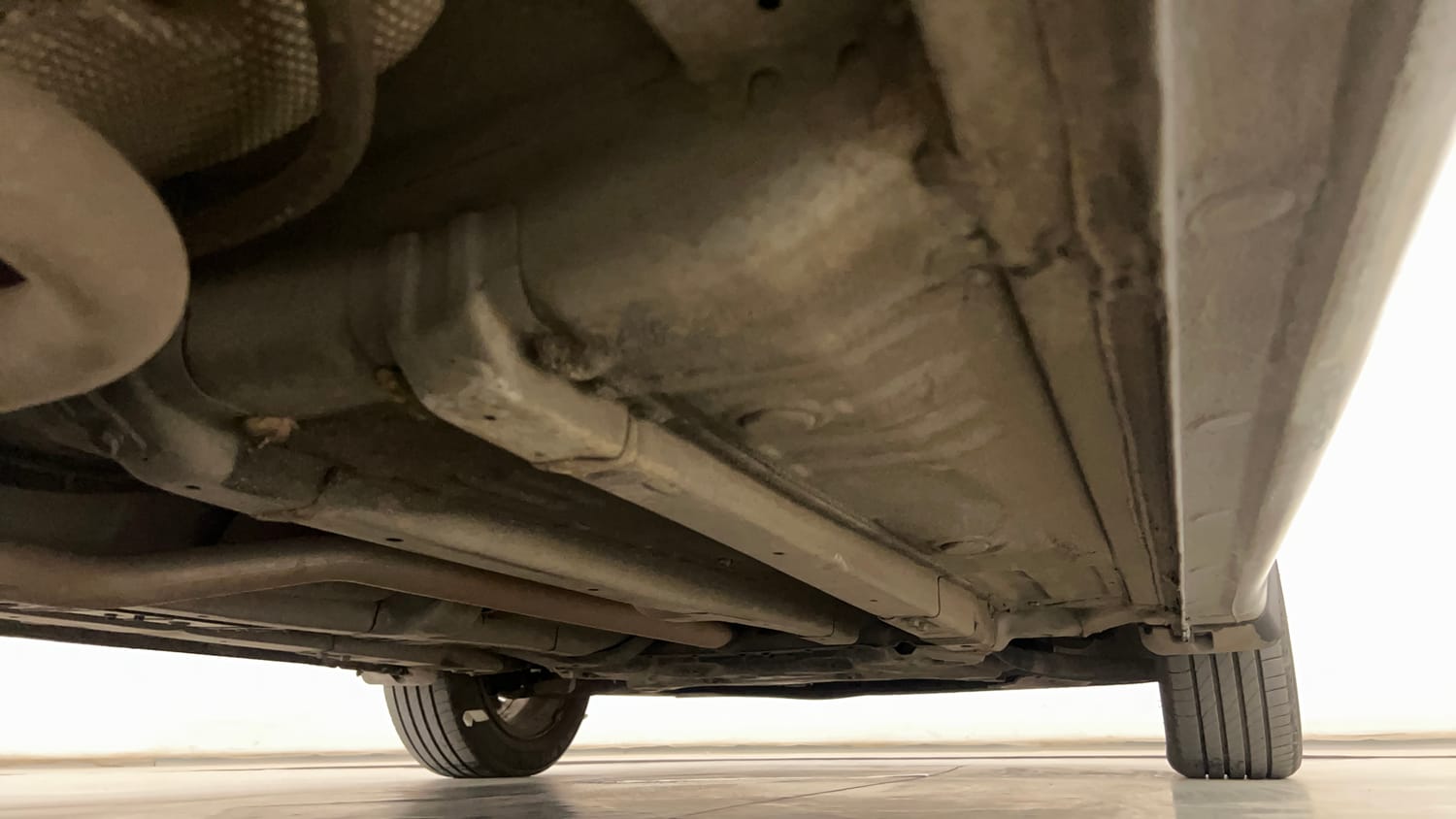 Used 2019 Hyundai Elite i20 Asta 1.2 (O) Petrol Manual extra REAR RIGHT UNDERBODY VIEW