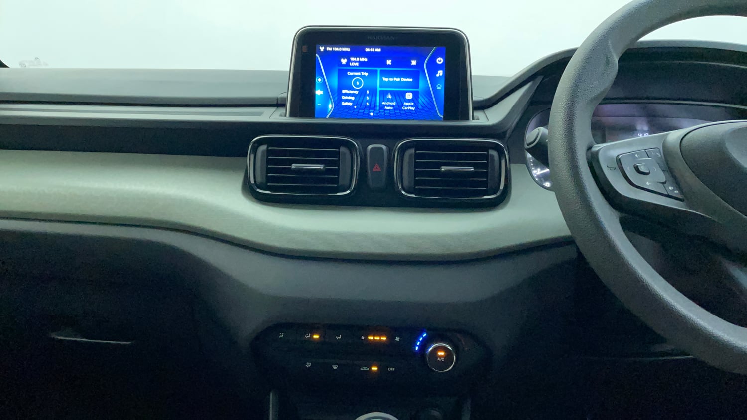 Used 2023 Tata Punch Adventure Rhythm Pack MT Petrol Manual interior MUSIC SYSTEM & AC CONTROL VIEW