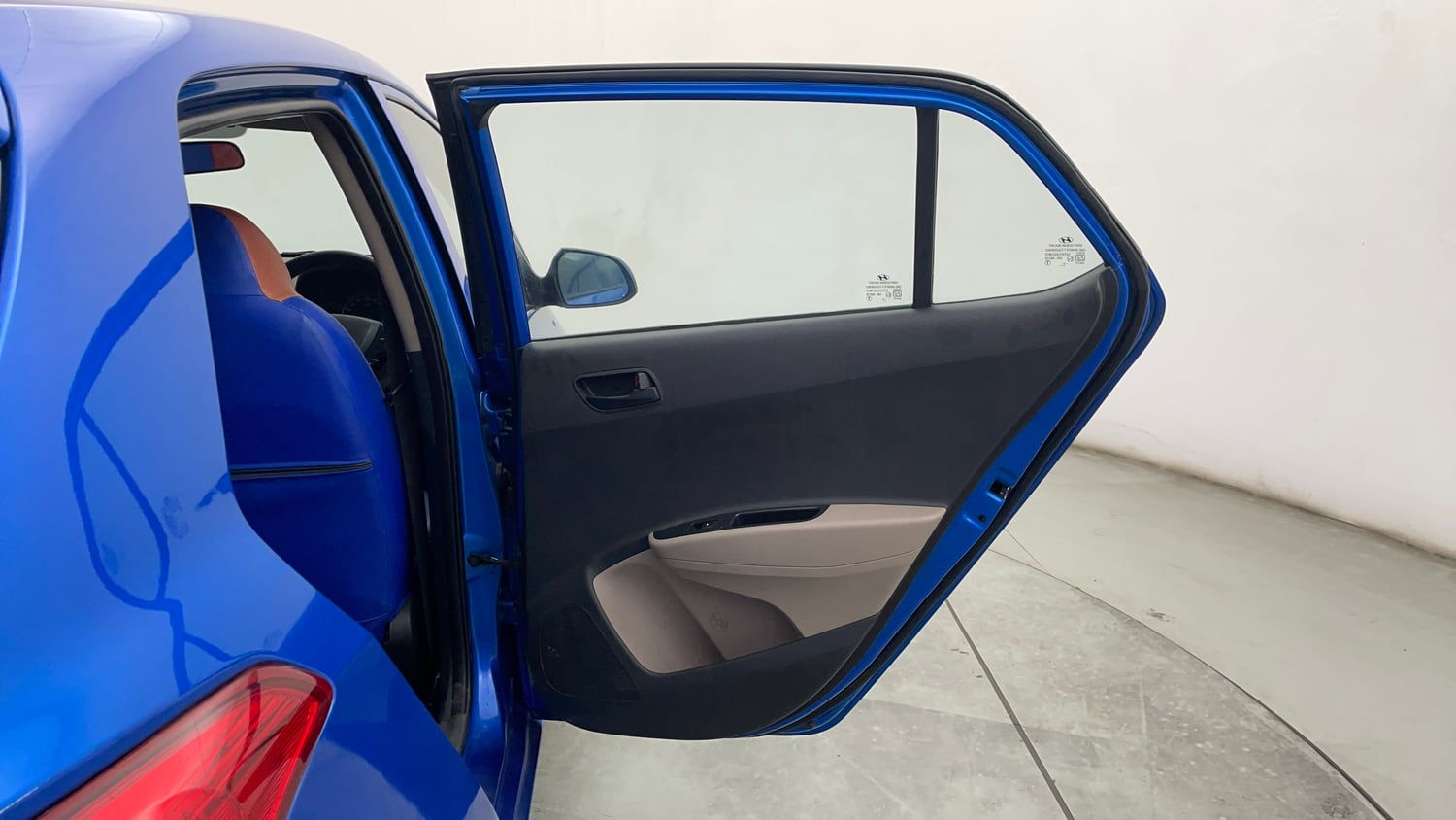 Used 2018 Hyundai Grand i10 Magna AT 1.2 Kappa VTVT Petrol Automatic interior RIGHT REAR DOOR OPEN VIEW