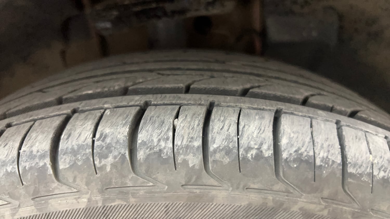 Used 2019 Tata Tiago Revotron XZA Petrol Automatic tyres RIGHT FRONT TYRE TREAD VIEW