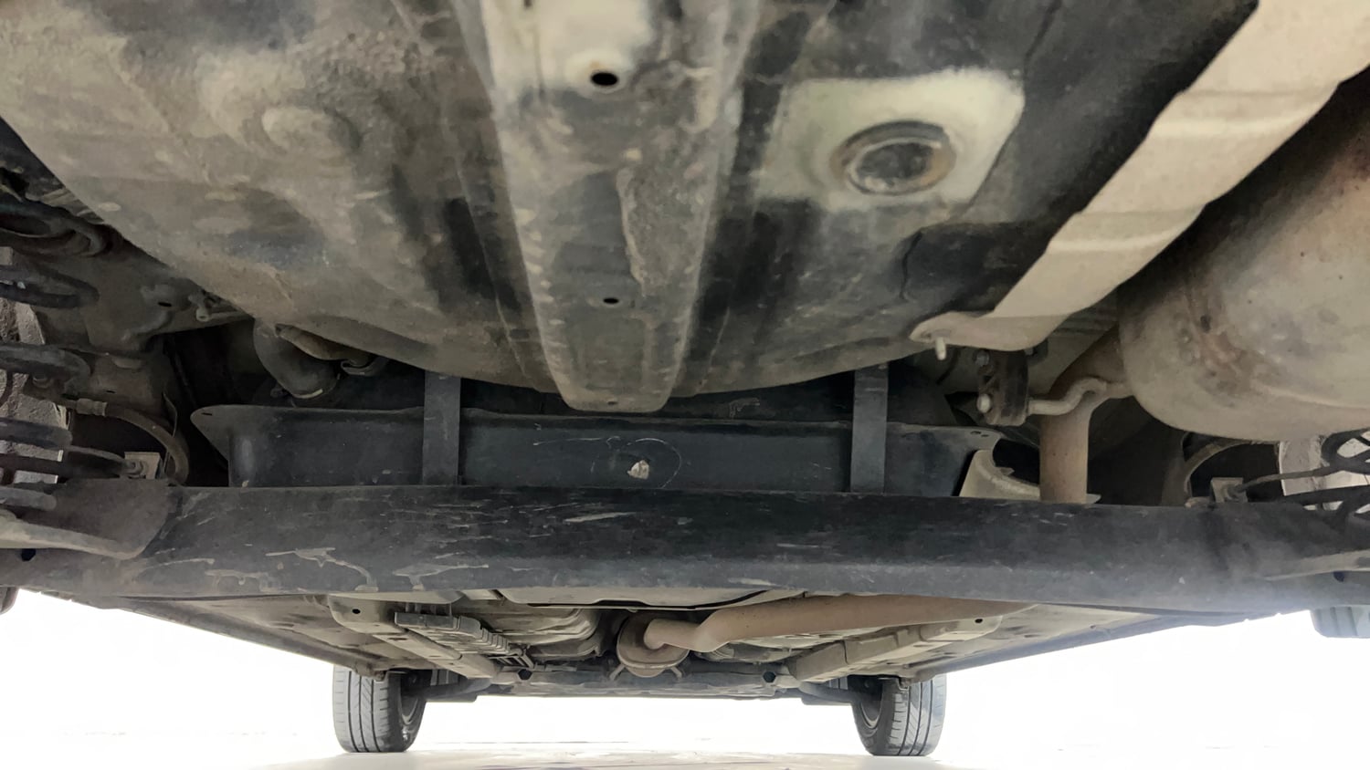 Used 2021 Hyundai Grand i10 Nios Sportz AMT 1.2 Kappa VTVT Petrol Automatic extra REAR UNDERBODY VIEW (TAKEN FROM REAR)