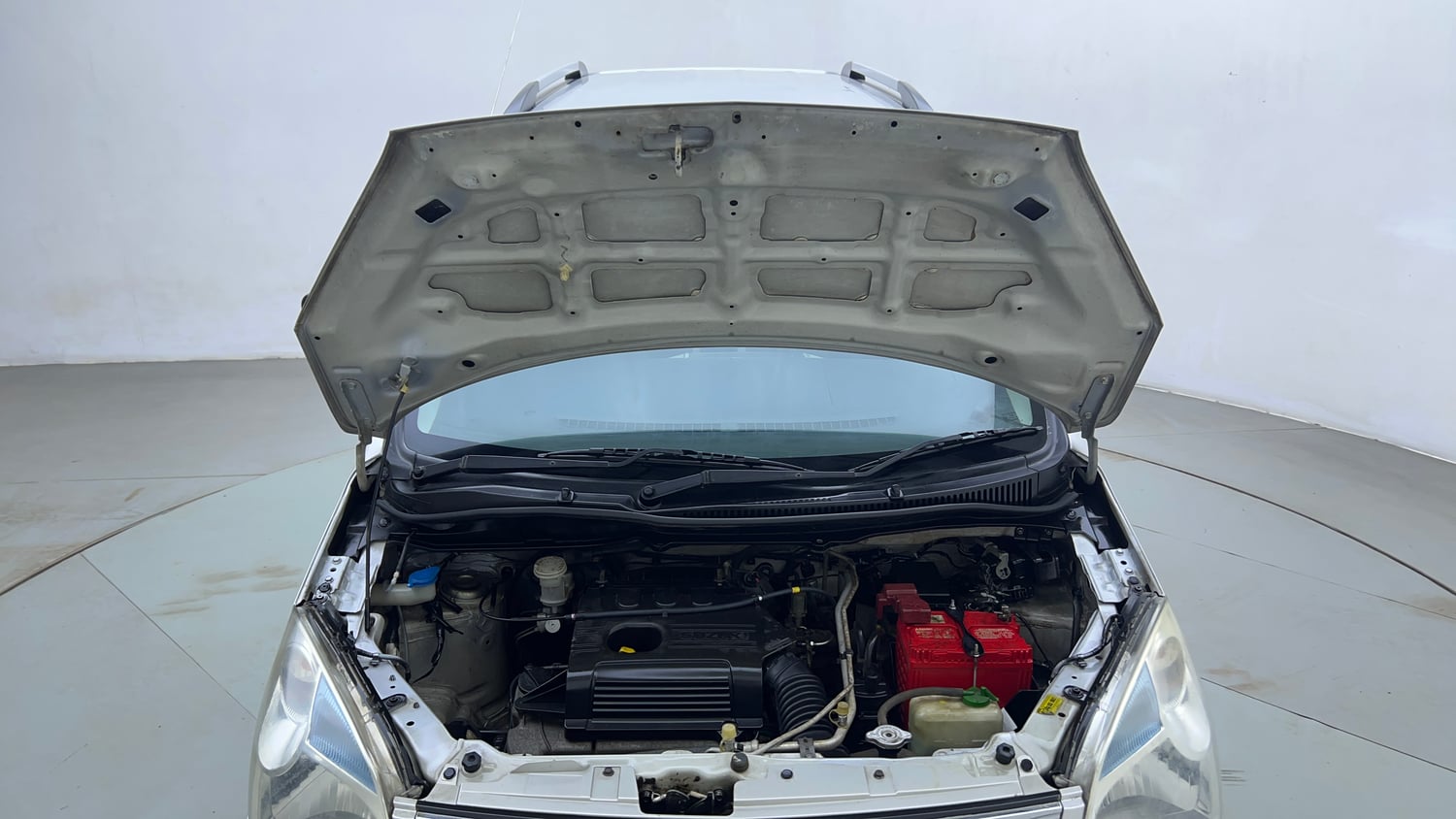 Used 2014 Maruti Suzuki Wagon R LXI Petrol Manual engine ENGINE & BONNET OPEN FRONT VIEW