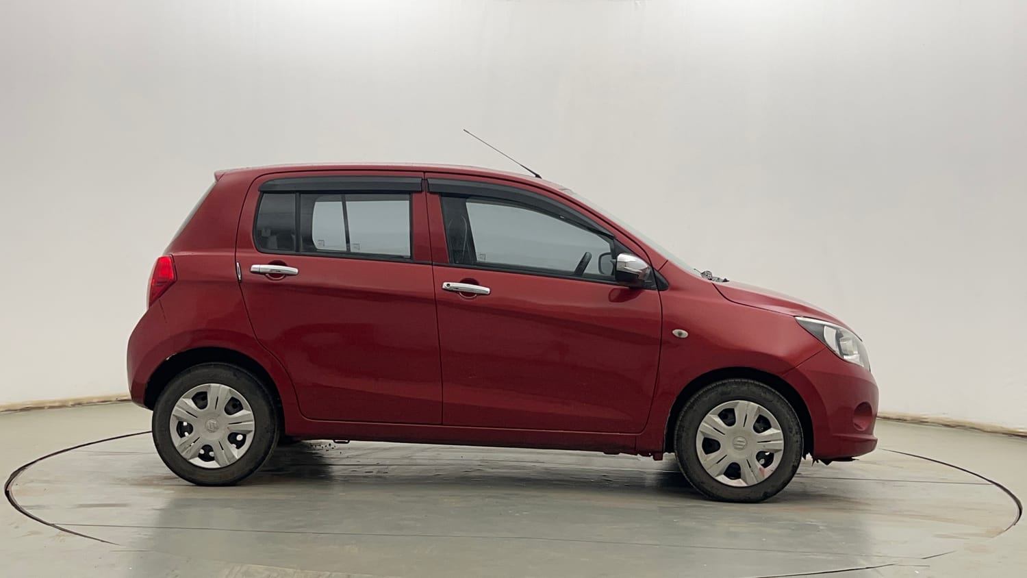Used 2017 Maruti Suzuki Celerio VXi AMT Petrol Automatic exterior RIGHT SIDE VIEW