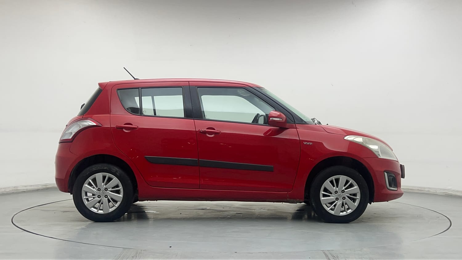Used 2017 Maruti Suzuki Swift ZXi Petrol Manual exterior RIGHT SIDE VIEW