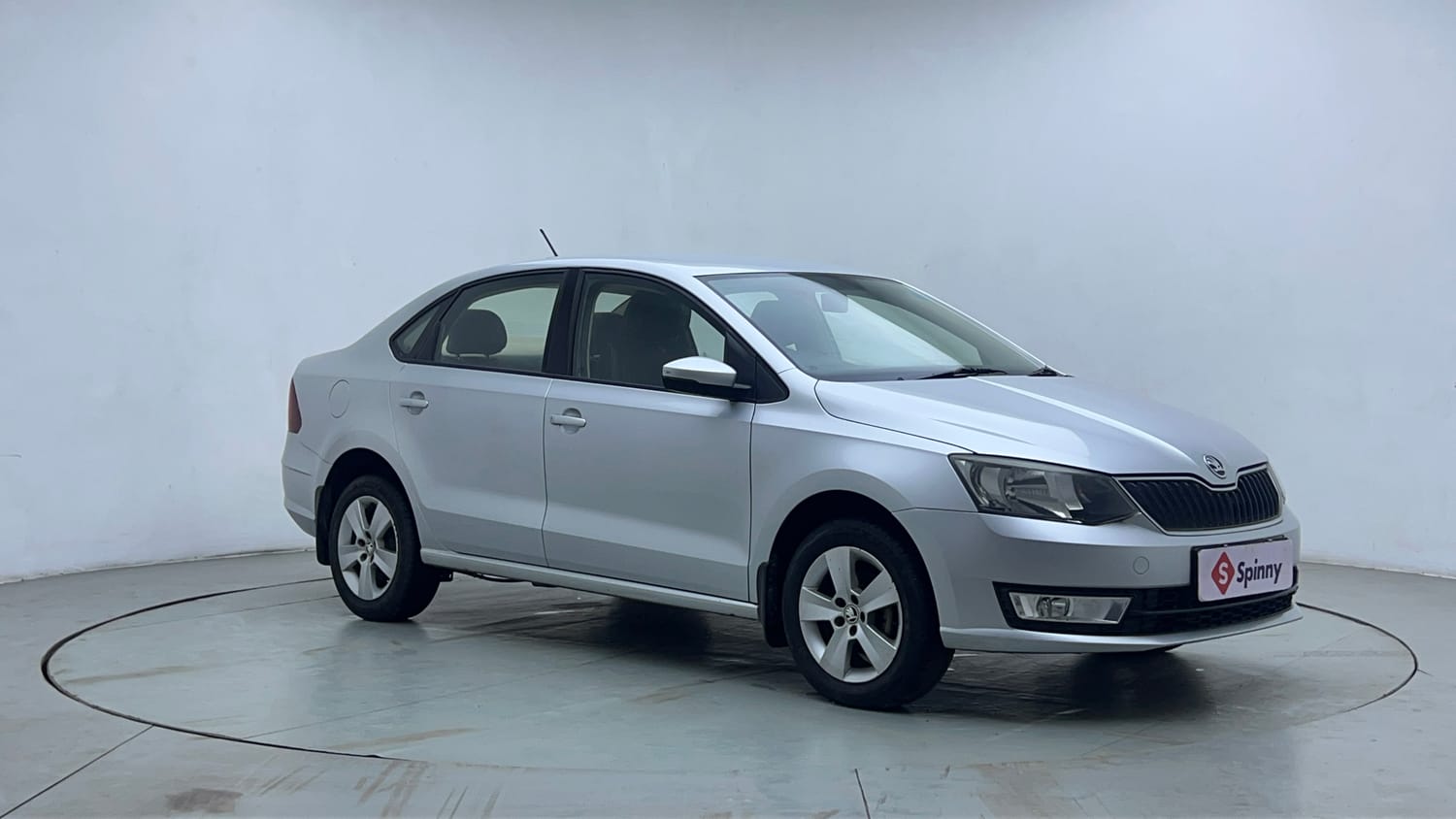Used 2018 Skoda Rapid Ambition 1.6 MPI Petrol Manual exterior RIGHT FRONT CORNER VIEW
