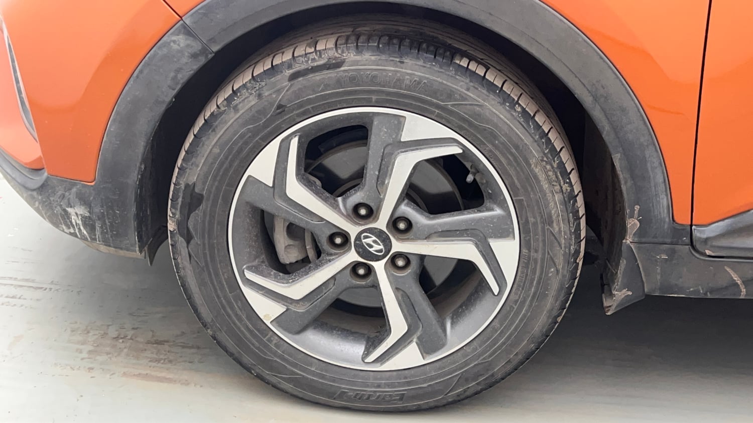 Used 2018 Hyundai Creta SX 1.6 CRDi (O) Diesel Manual tyres LEFT FRONT TYRE RIM VIEW