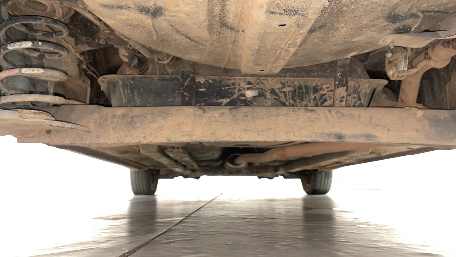 Used 2018 Hyundai Grand i10 Magna AT 1.2 Kappa VTVT Petrol Automatic extra REAR UNDERBODY VIEW (TAKEN FROM REAR)