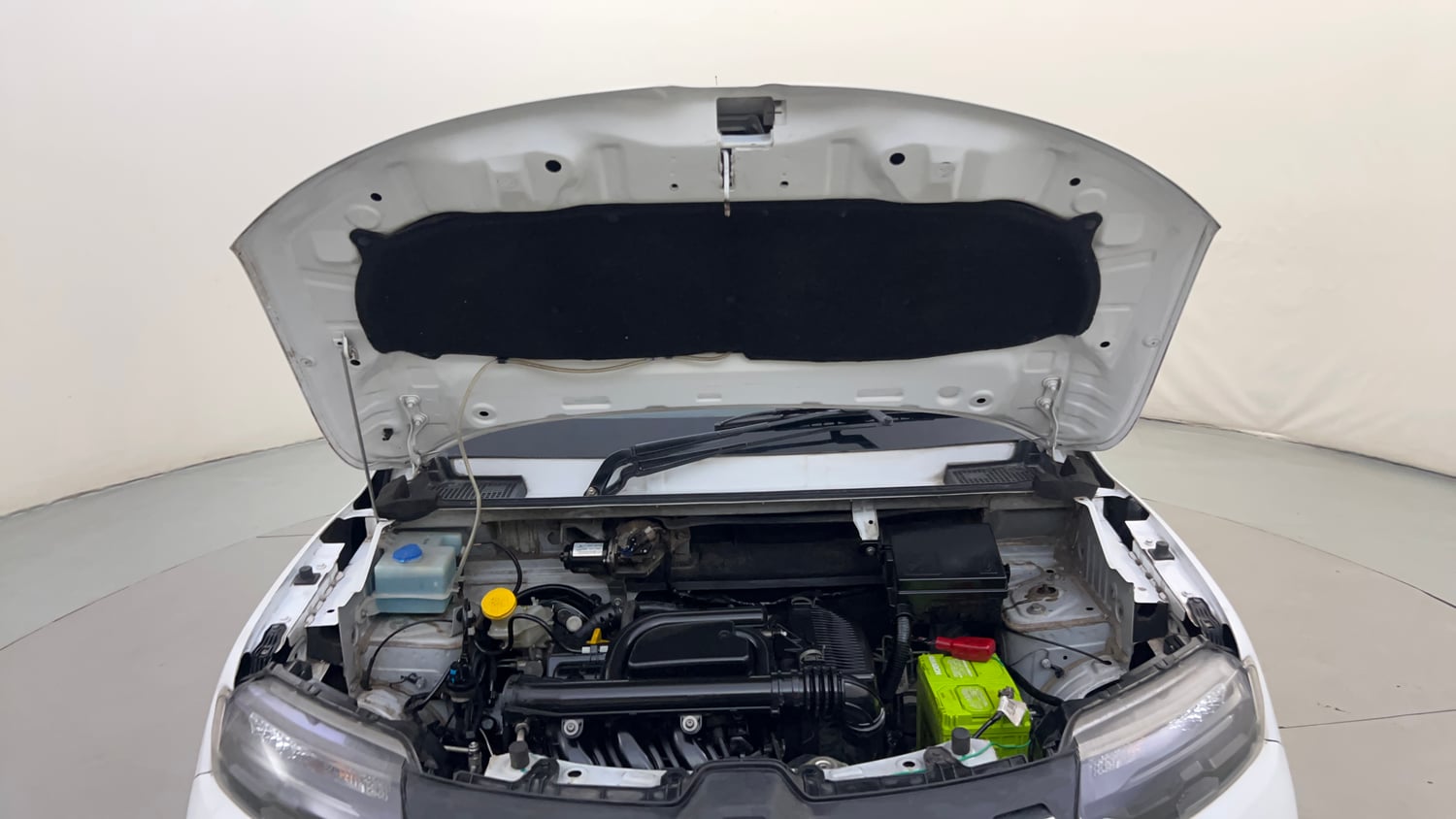 Used 2022 Renault Kwid RXT 1.0 Petrol Manual engine ENGINE & BONNET OPEN FRONT VIEW