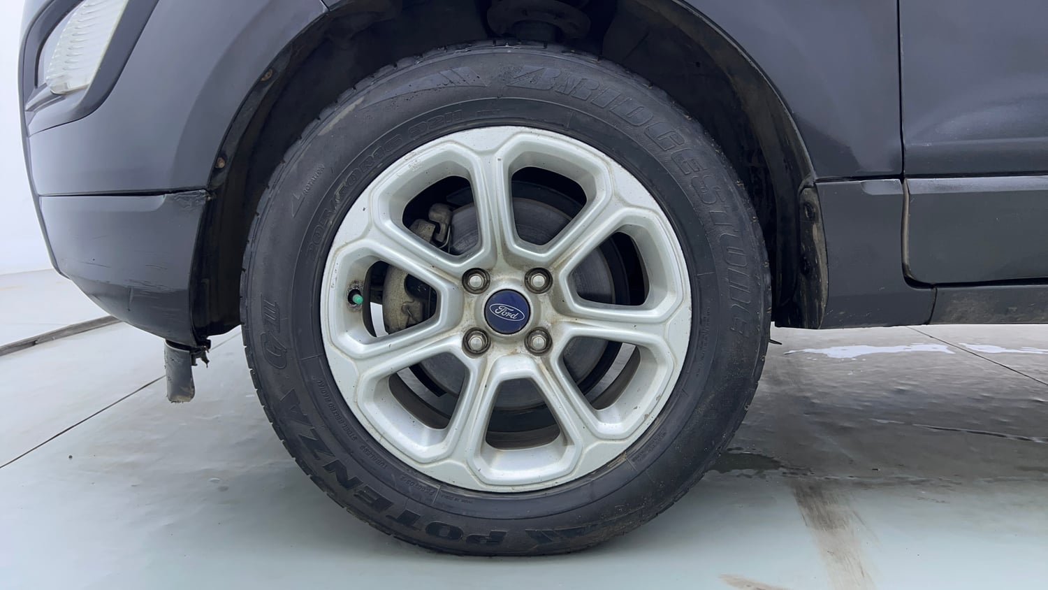 Used 2019 Ford EcoSport Titanium + 1.5L Ti-VCT AT Petrol Automatic tyres LEFT FRONT TYRE RIM VIEW