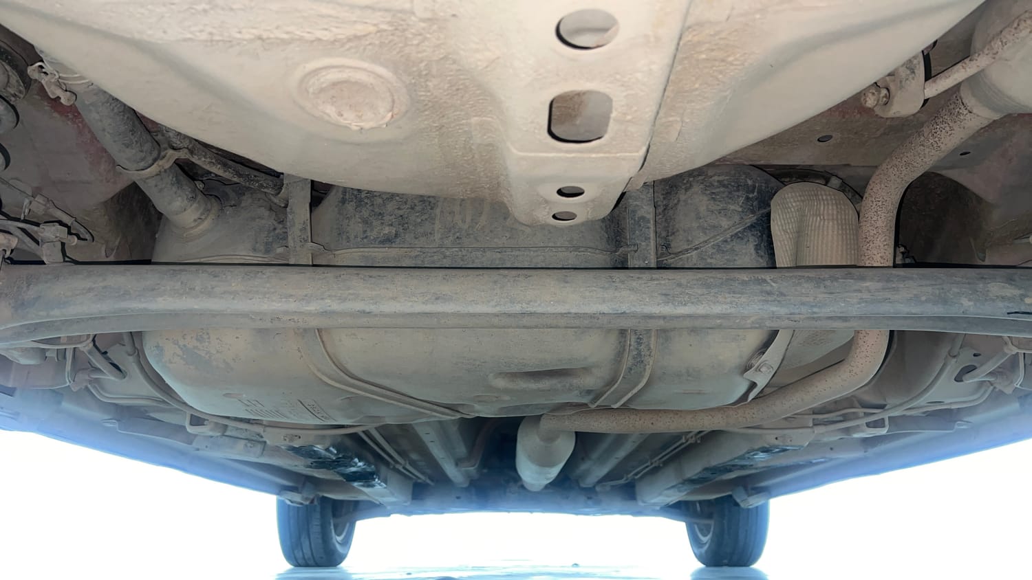 Used 2017 Maruti Suzuki Swift ZXi Petrol Manual extra REAR UNDERBODY VIEW (TAKEN FROM REAR)