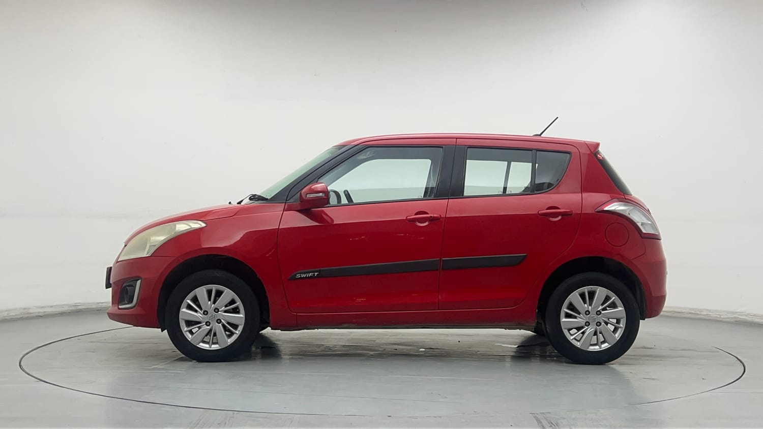 Used 2017 Maruti Suzuki Swift ZXi Petrol Manual exterior LEFT SIDE VIEW