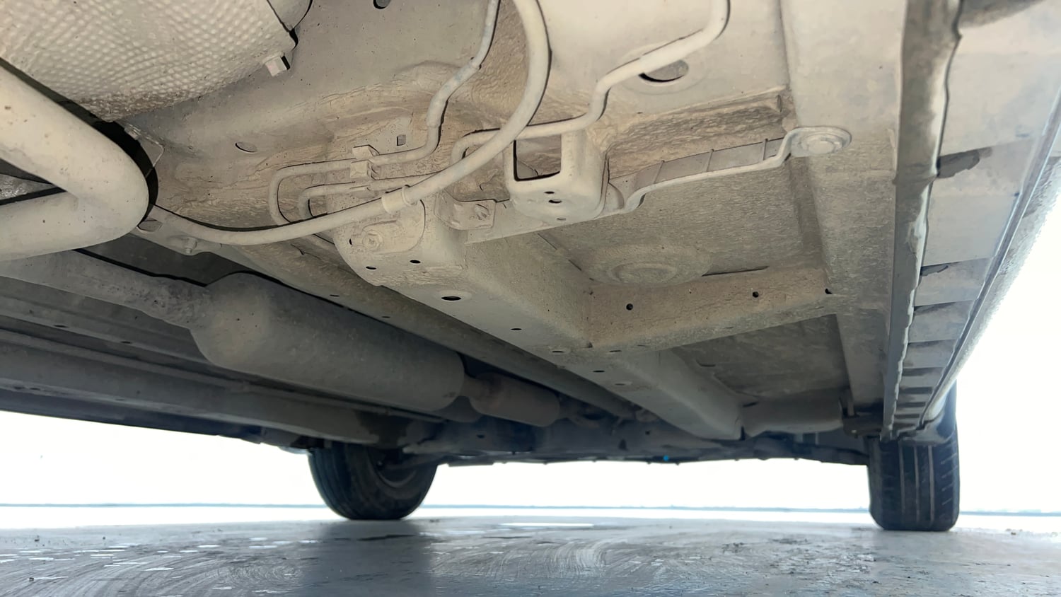 Used 2016 Maruti Suzuki Swift VXi Petrol Manual extra REAR RIGHT UNDERBODY VIEW