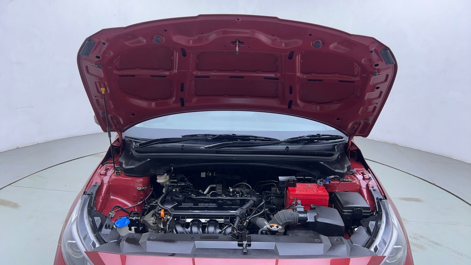 Used 2022 Hyundai i20 Asta (O) 1.2 IVT Petrol Automatic engine ENGINE & BONNET OPEN FRONT VIEW