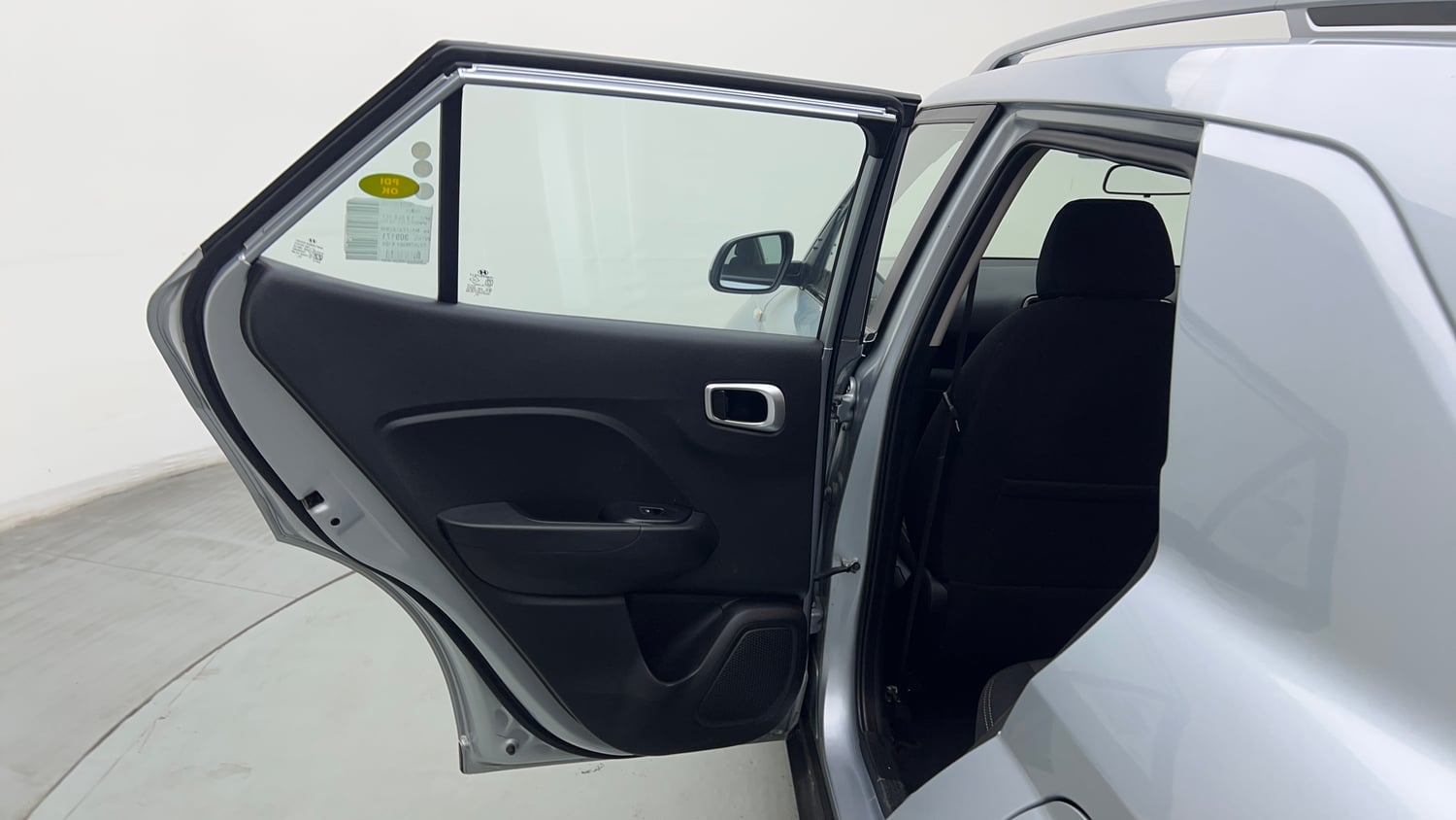 Used 2022 Hyundai Venue S (O) 1.0 Turbo DCT Petrol Automatic interior LEFT REAR DOOR OPEN VIEW