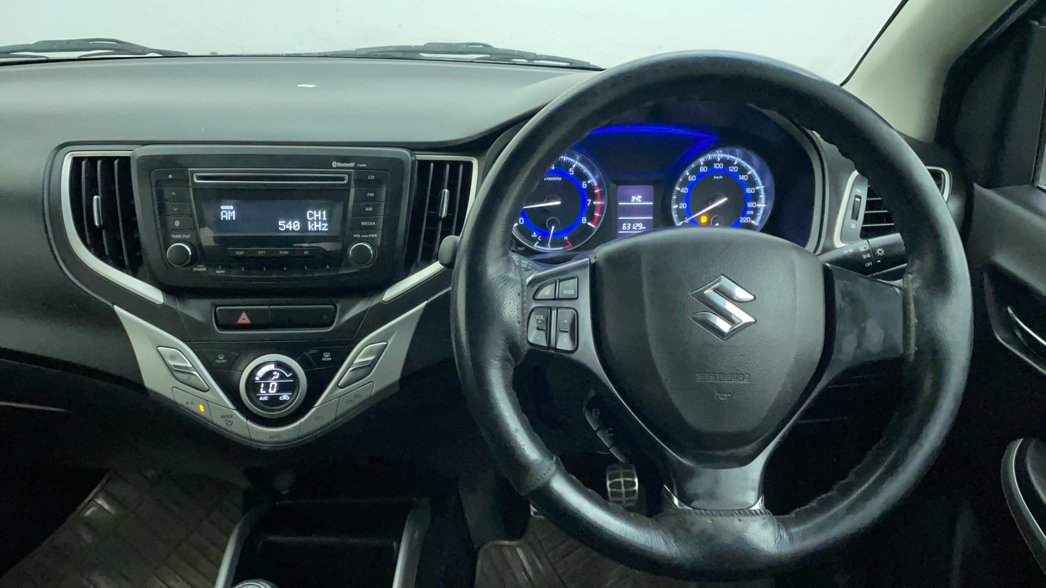 Used 2017 Maruti Suzuki Baleno Delta 1.2 Petrol Manual interior STEERING VIEW