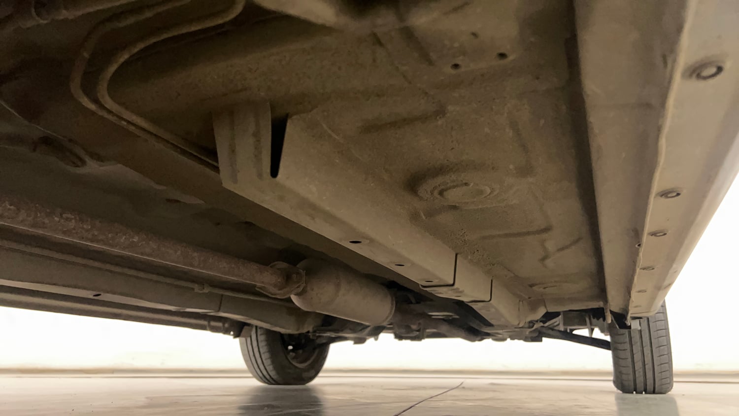Used 2014 Maruti Suzuki Wagon R VXI Petrol Manual extra REAR RIGHT UNDERBODY VIEW