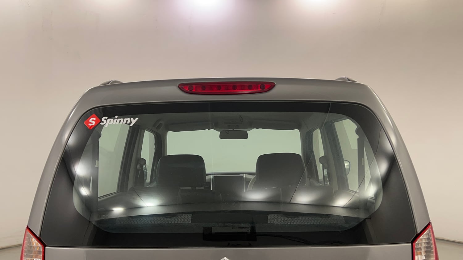 Used 2012 Maruti Suzuki Wagon R LXi Petrol Manual exterior BACK WINDSHIELD VIEW