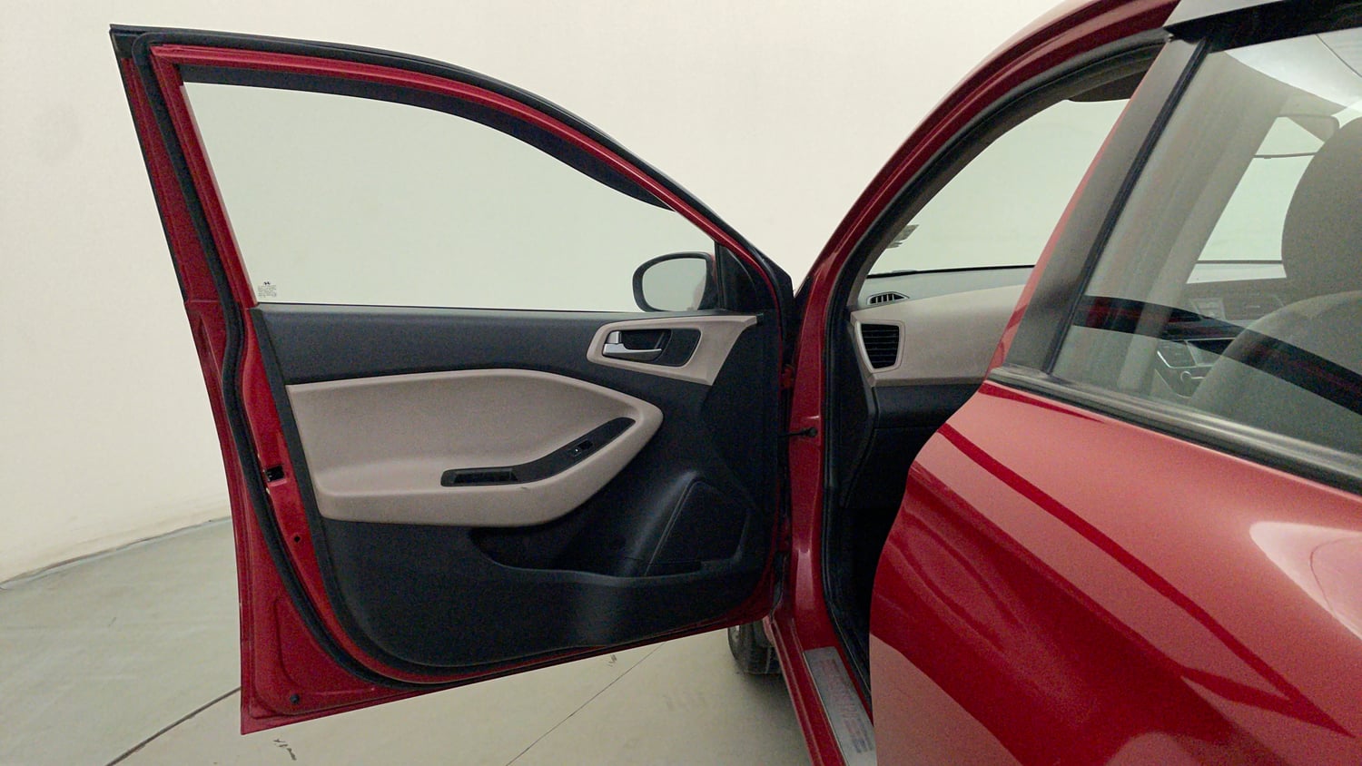 Used 2014 Hyundai Elite i20 Magna 1.2 Petrol Manual interior LEFT FRONT DOOR OPEN VIEW