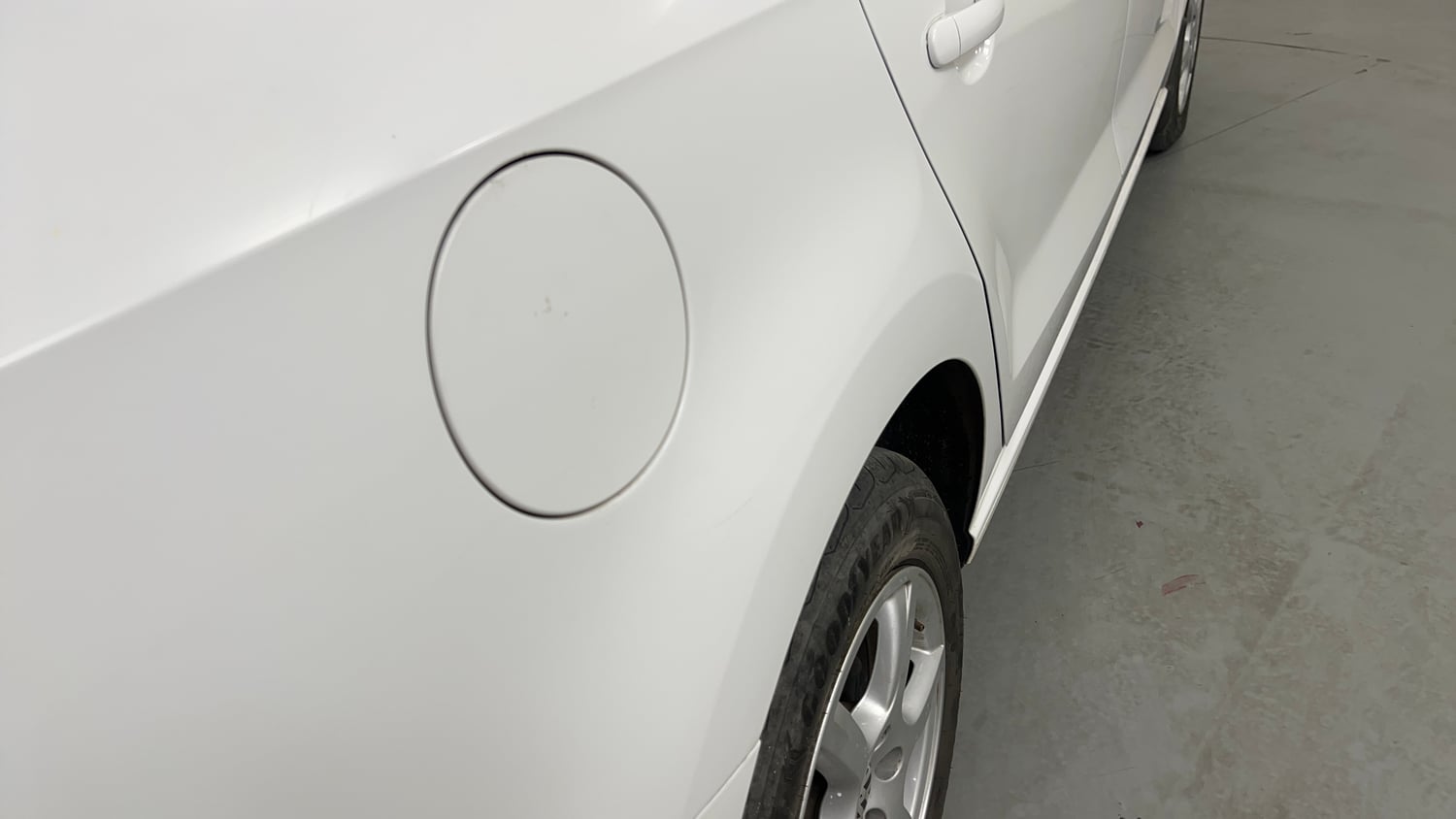 Used 2014 Volkswagen Vento Highline Petrol Petrol Manual dents MINOR SCRATCH