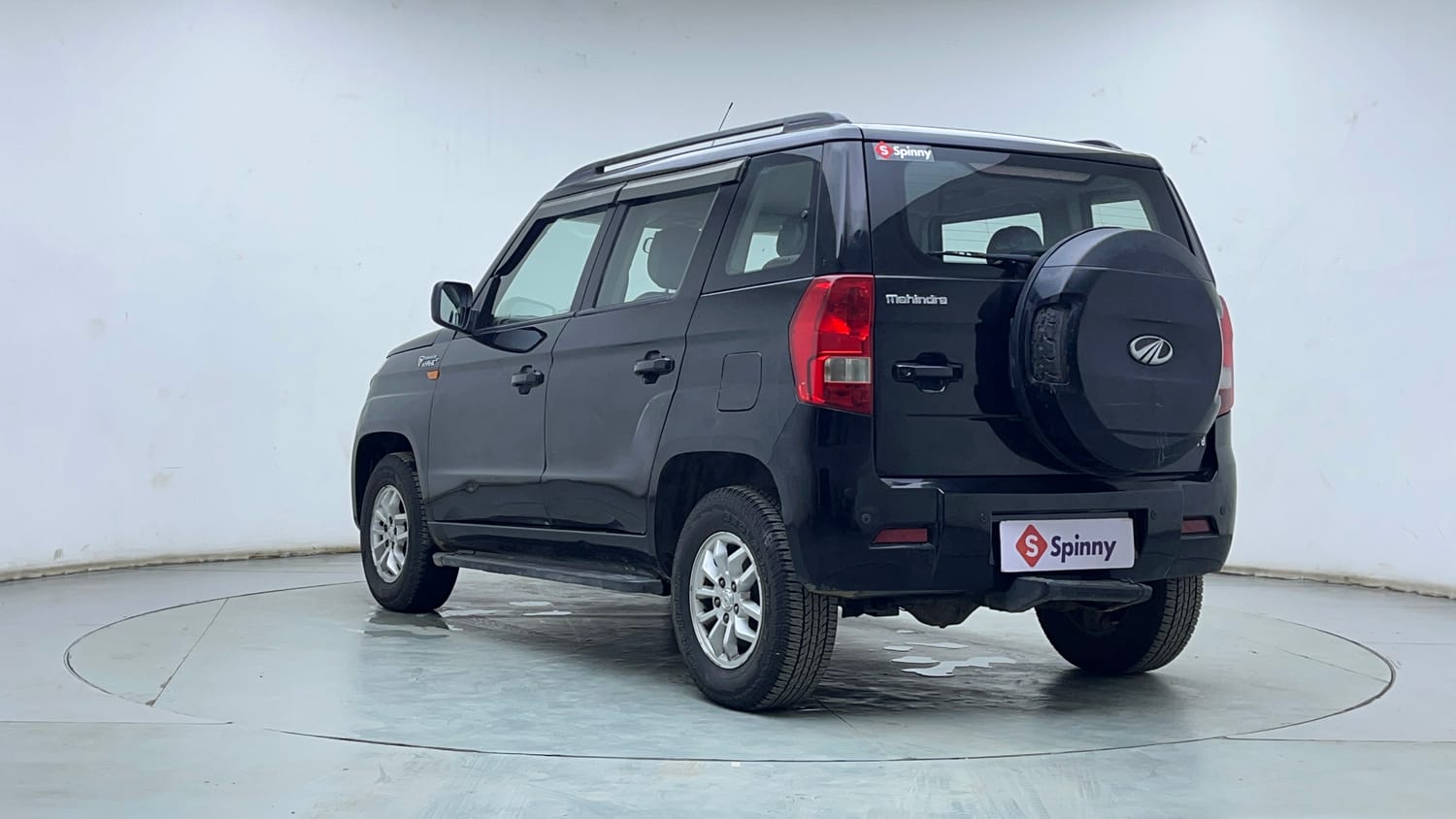 Used 2016 Mahindra TUV300 T8 Diesel Manual exterior LEFT REAR CORNER VIEW