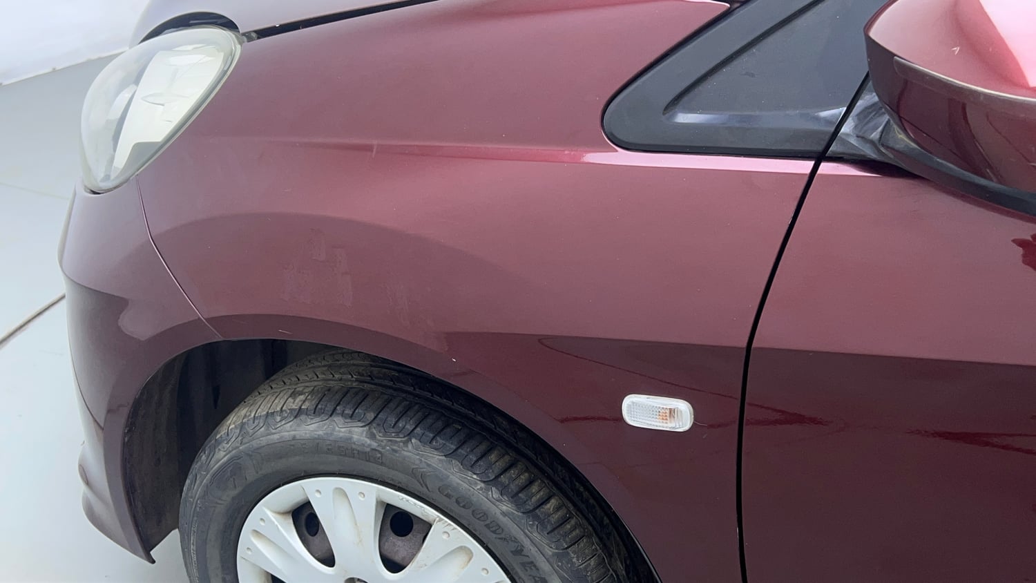 Used 2014 Honda Amaze 1.2 S AT i-VTEC Petrol Automatic dents MINOR SCRATCH