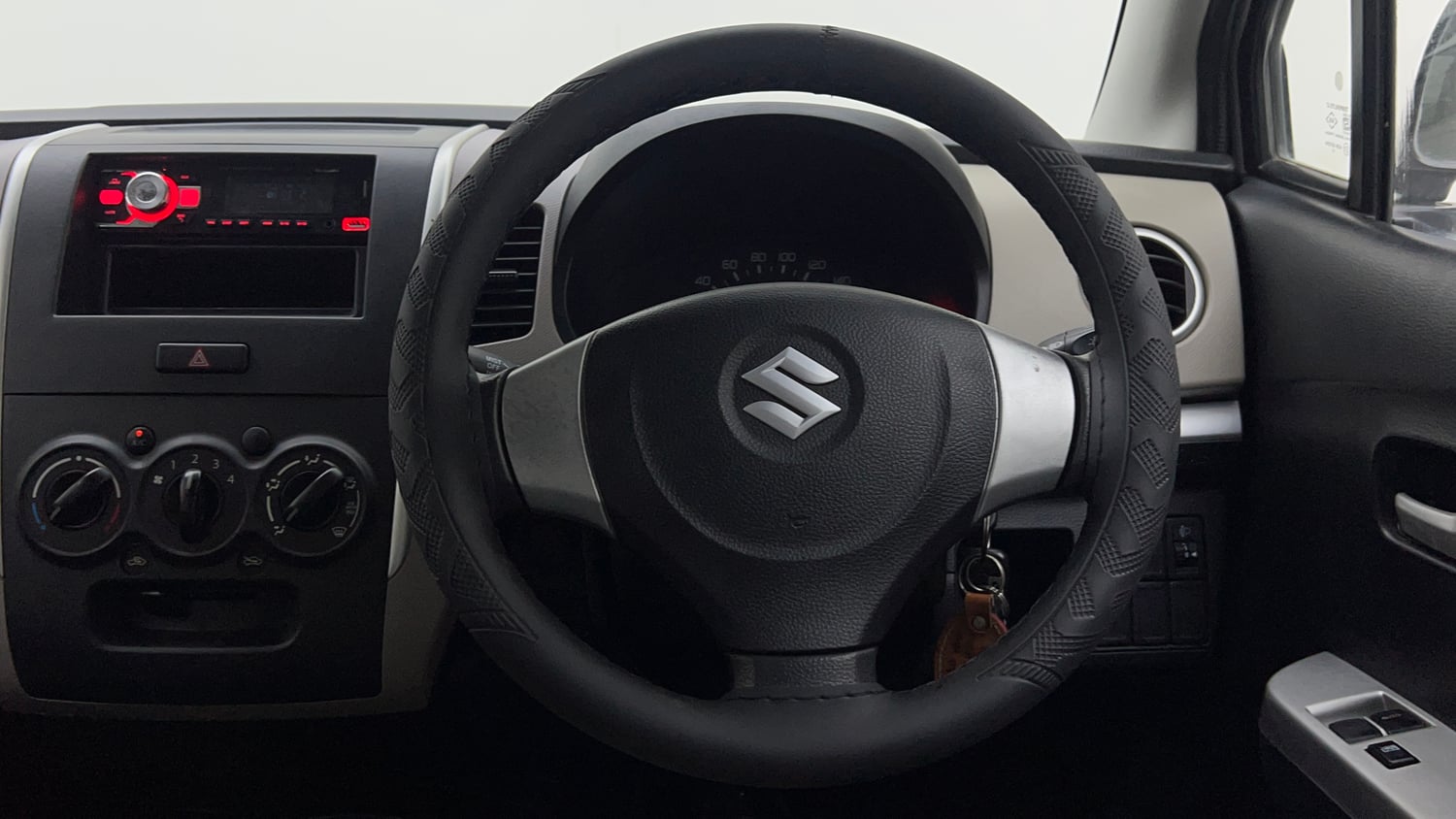 Used 2013 Maruti Suzuki Wagon R LXI Petrol Manual interior STEERING VIEW