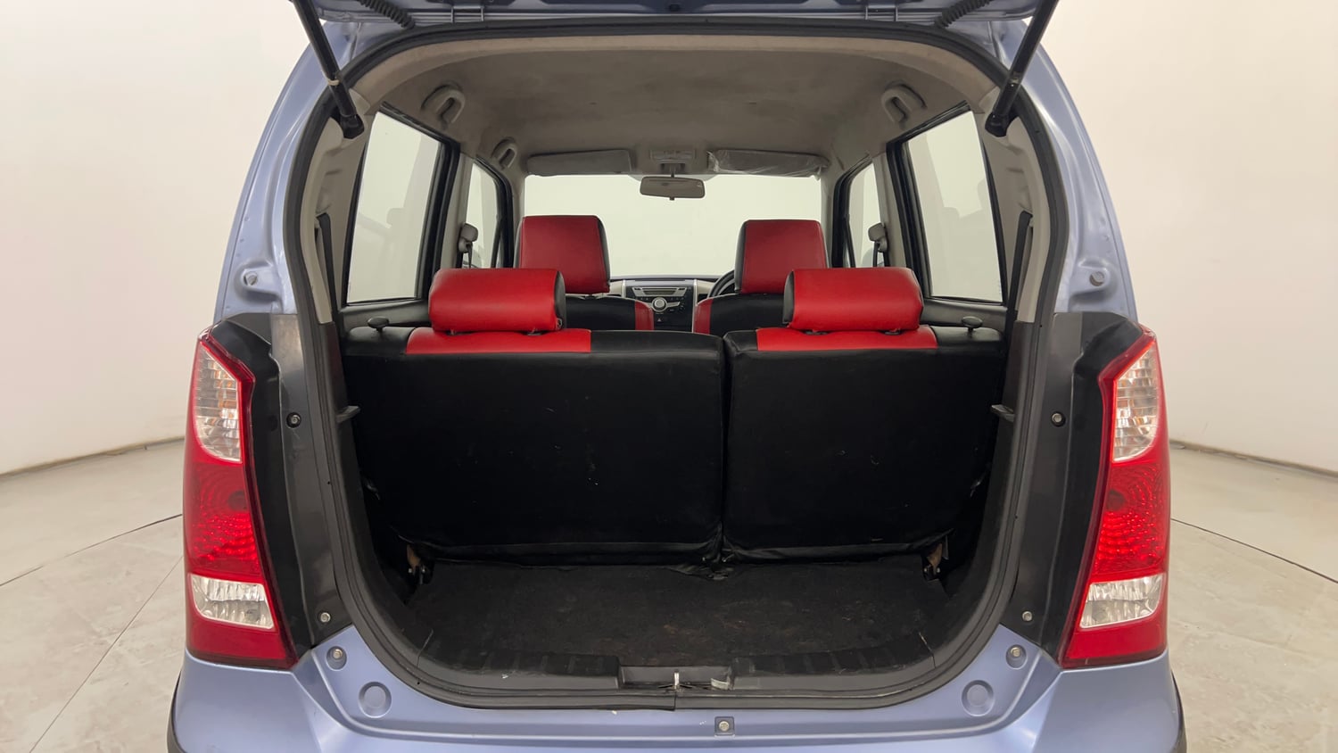 Used 2014 Maruti Suzuki Wagon R VXI Petrol Manual interior DICKY INSIDE VIEW