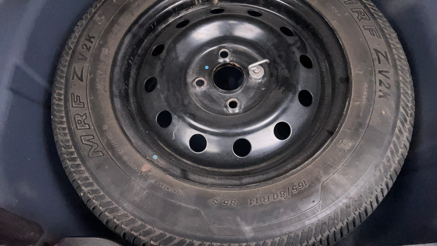 Used 2015 Maruti Suzuki Swift Dzire VXI Petrol Manual tyres SPARE TYRE VIEW