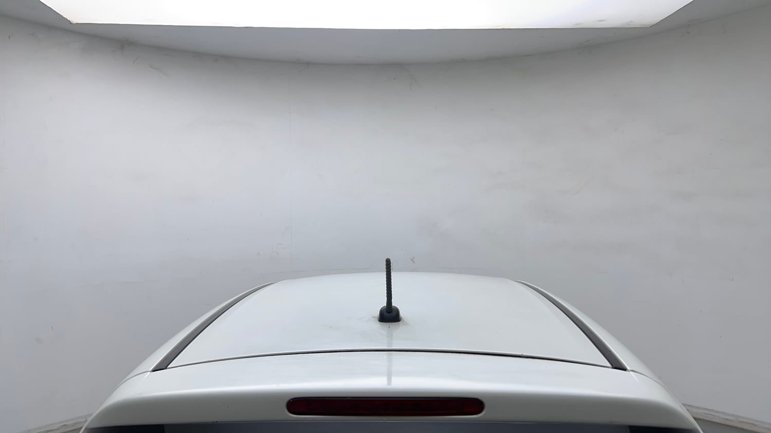 Used 2014 Maruti Suzuki Swift LXi Petrol Manual exterior EXTERIOR ROOF VIEW