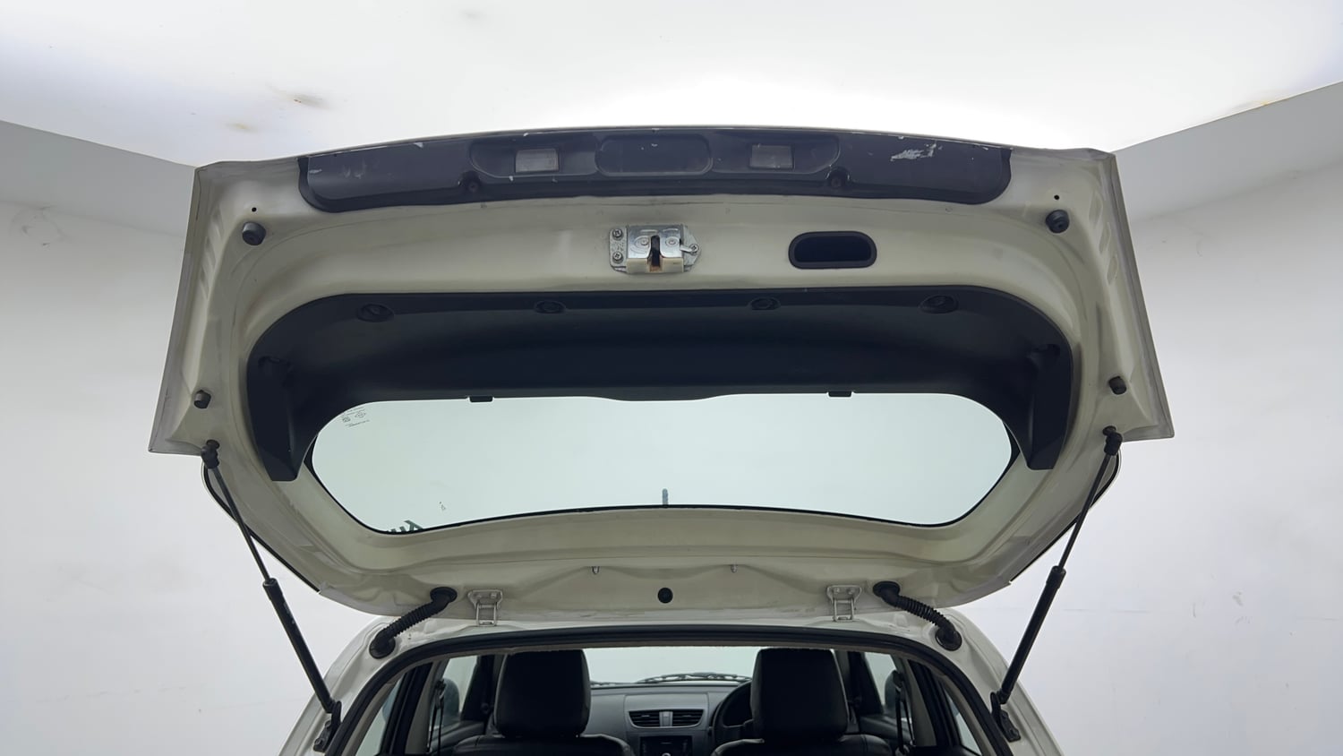 Used 2014 Maruti Suzuki Swift LXi Petrol Manual interior DICKY DOOR OPEN VIEW