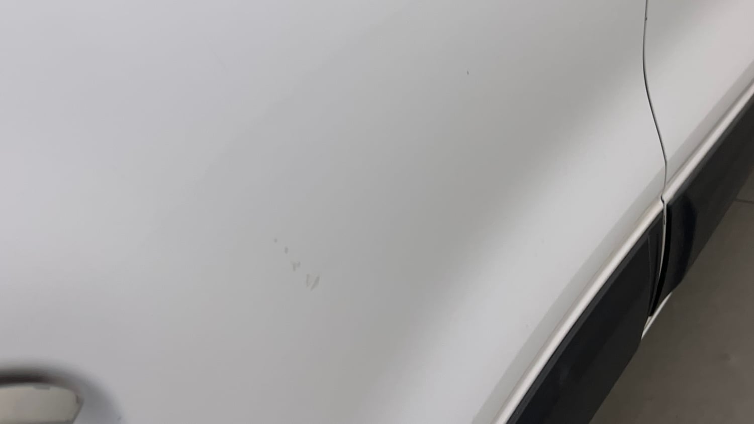 Used 2022 Renault Kwid RXT 1.0 Petrol Manual dents MINOR SCRATCH